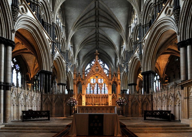 Lincoln_cathedral_1.jpg